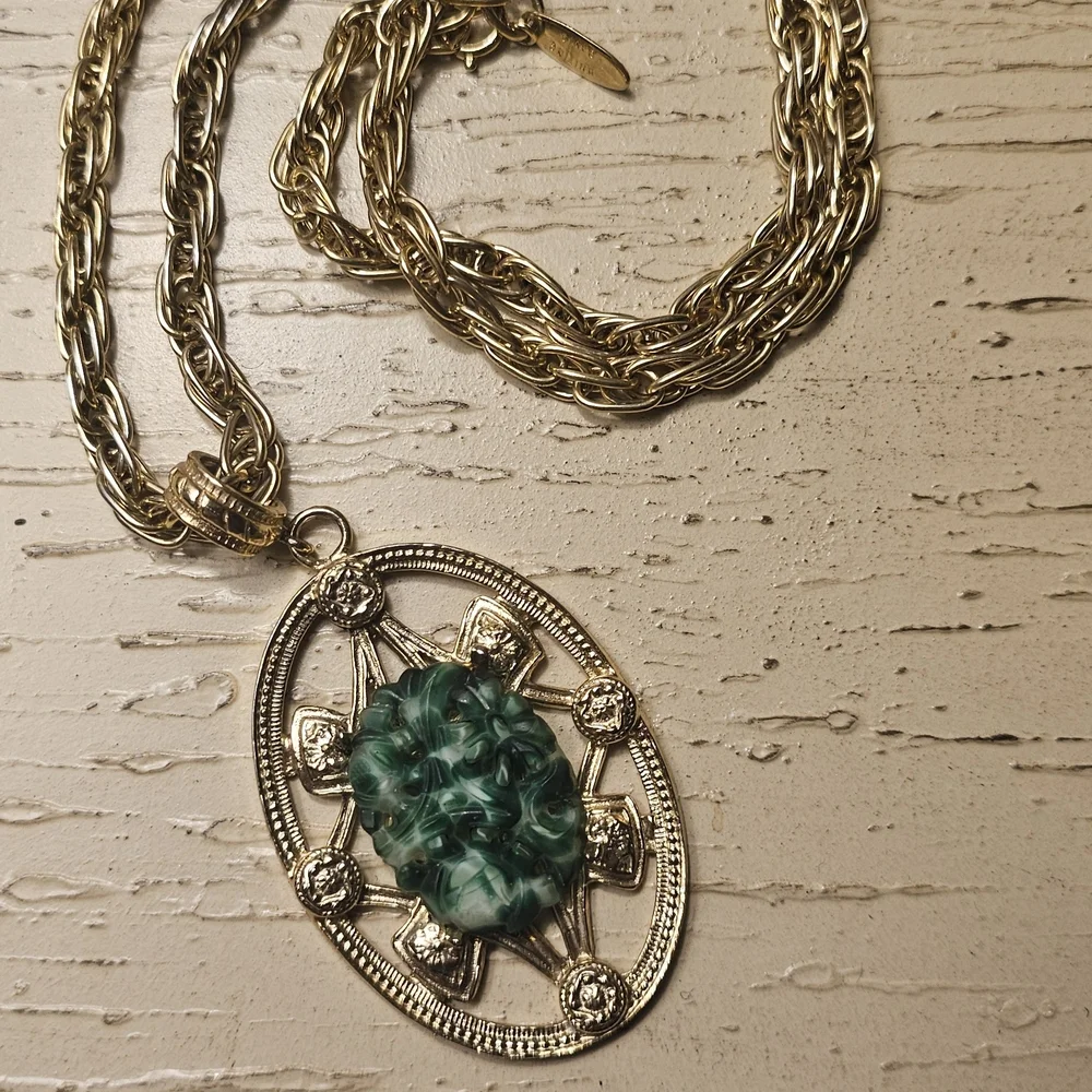 WHITING & DAVIS Signed Pendant Necklace Dark Green Cut Jade